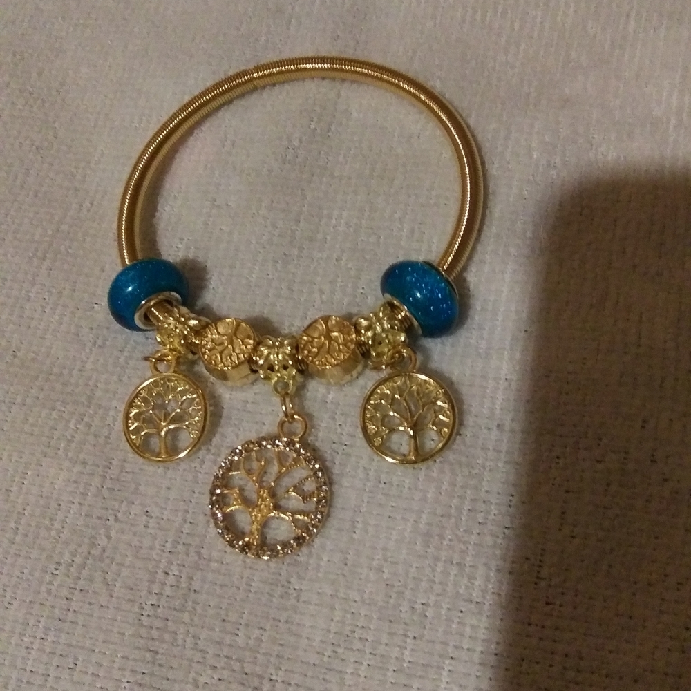 Fashion bracelet